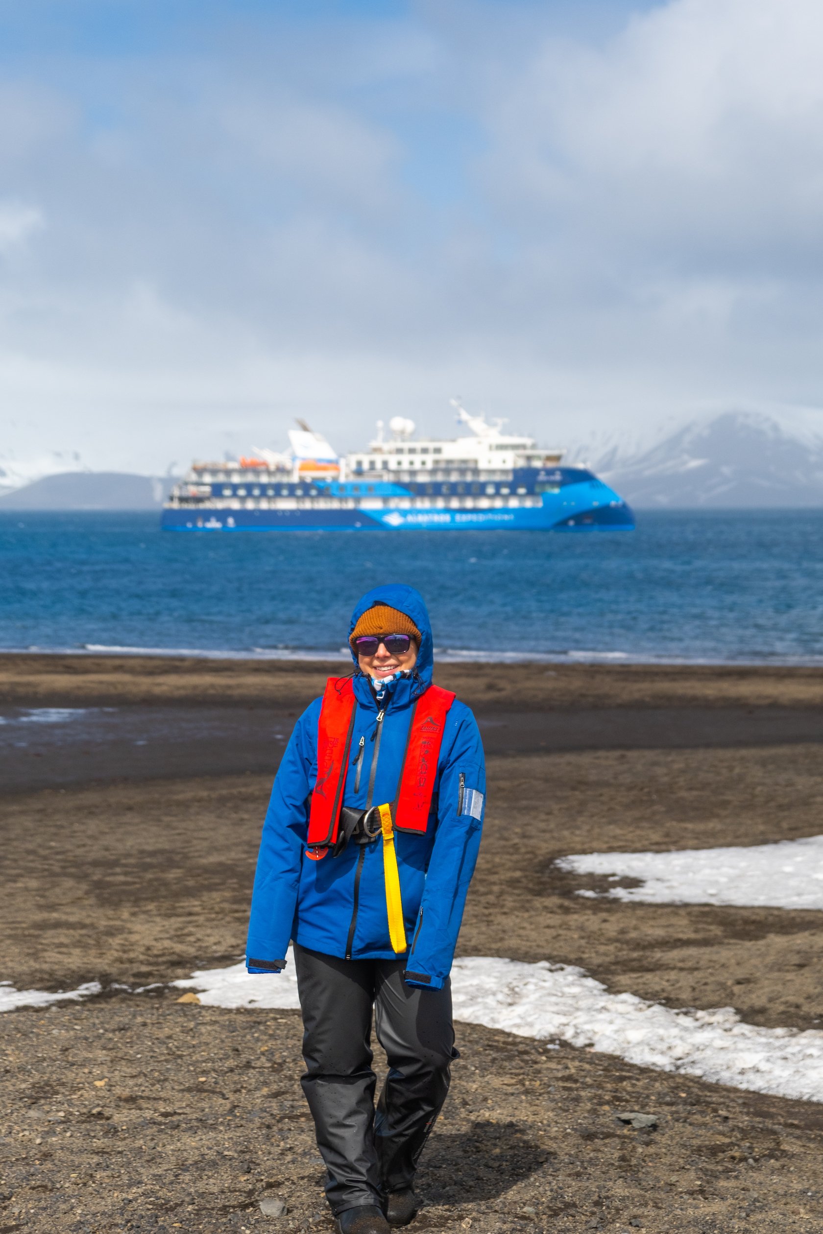 Book a Small Cruise Ship to Antarctica